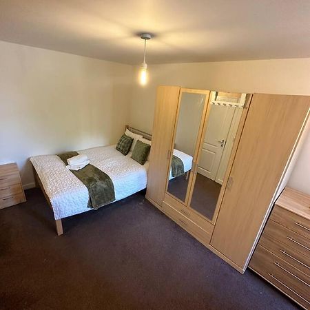 New Build 2 Bedroom With 2 Bath In Londra Esterno foto