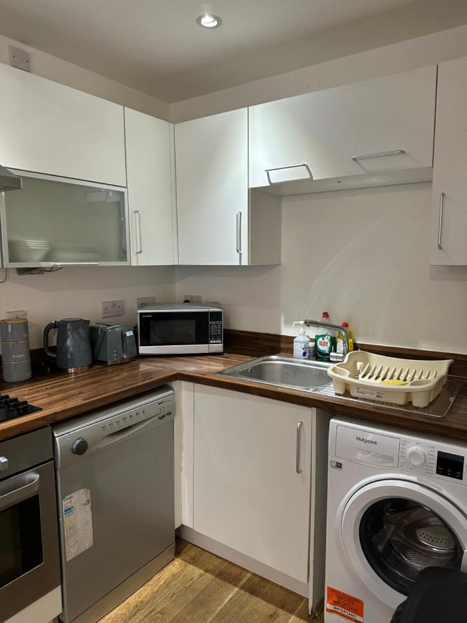 New Build 2 Bedroom With 2 Bath In Londra Esterno foto