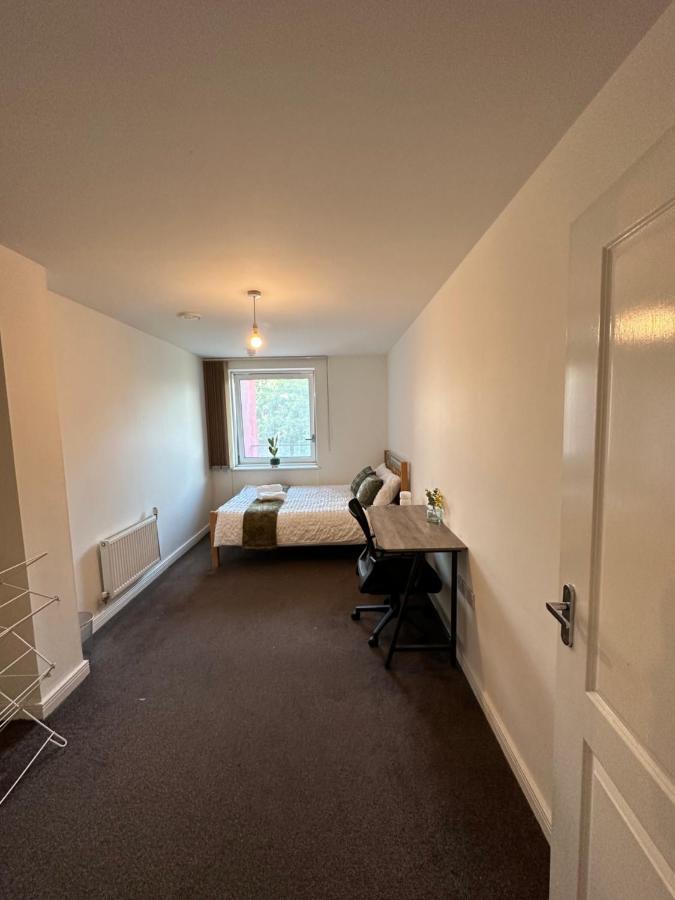 New Build 2 Bedroom With 2 Bath In Londra Esterno foto