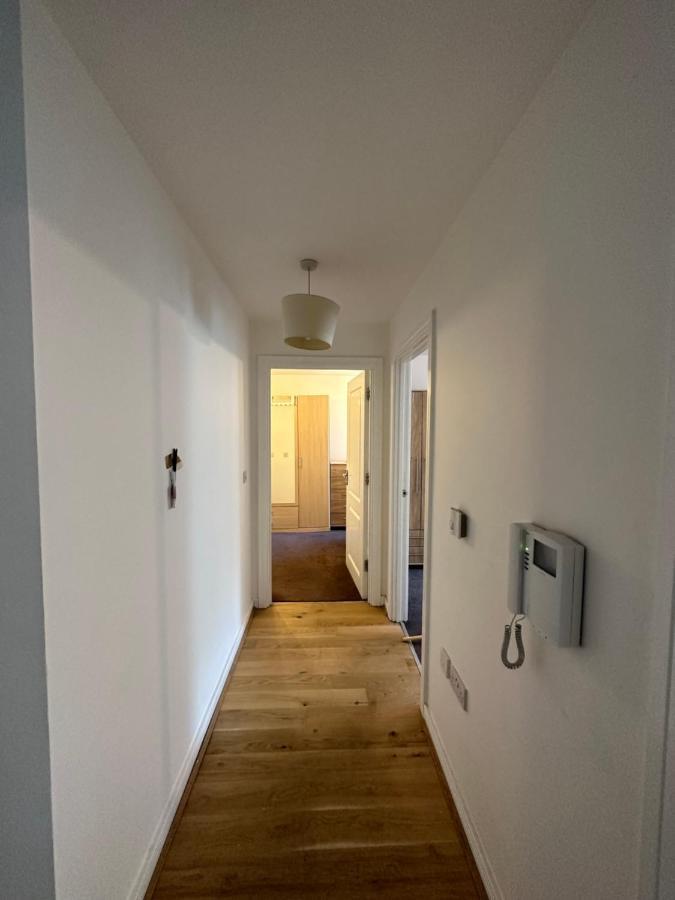 New Build 2 Bedroom With 2 Bath In Londra Esterno foto