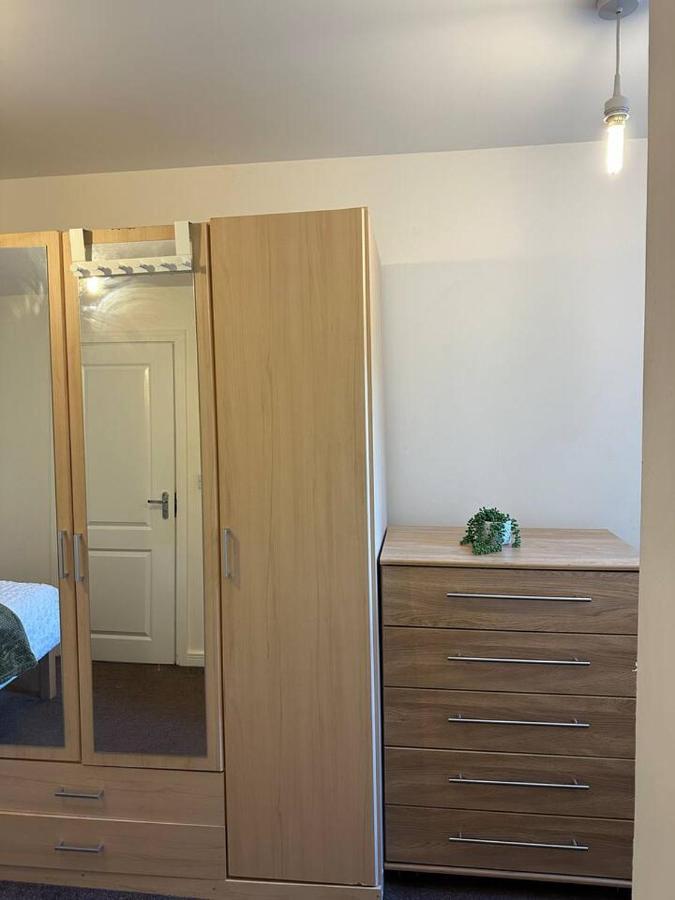 New Build 2 Bedroom With 2 Bath In Londra Esterno foto