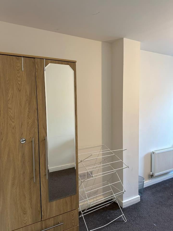 New Build 2 Bedroom With 2 Bath In Londra Esterno foto