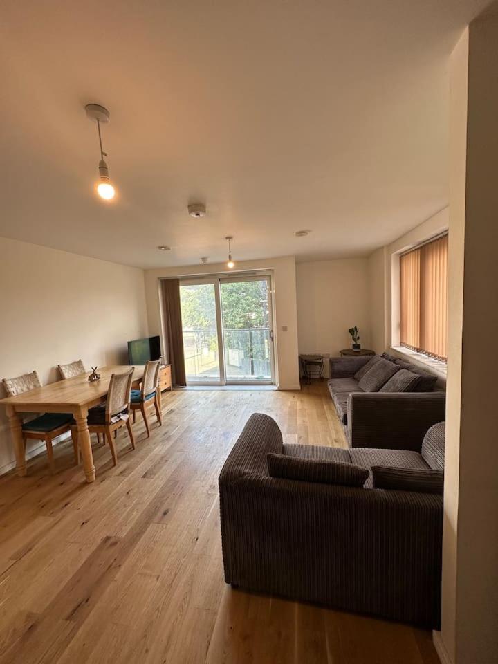 New Build 2 Bedroom With 2 Bath In Londra Esterno foto