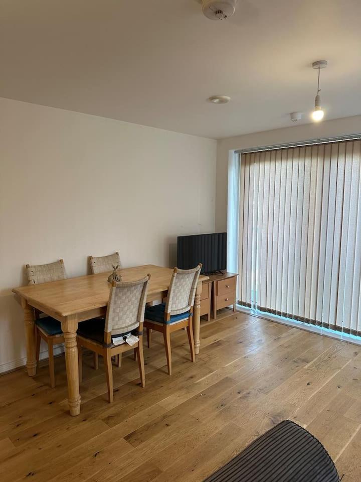 New Build 2 Bedroom With 2 Bath In Londra Esterno foto
