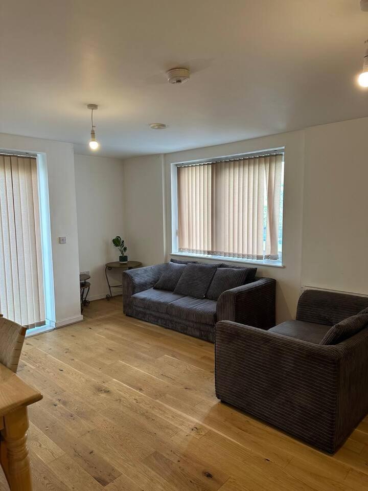 New Build 2 Bedroom With 2 Bath In Londra Esterno foto