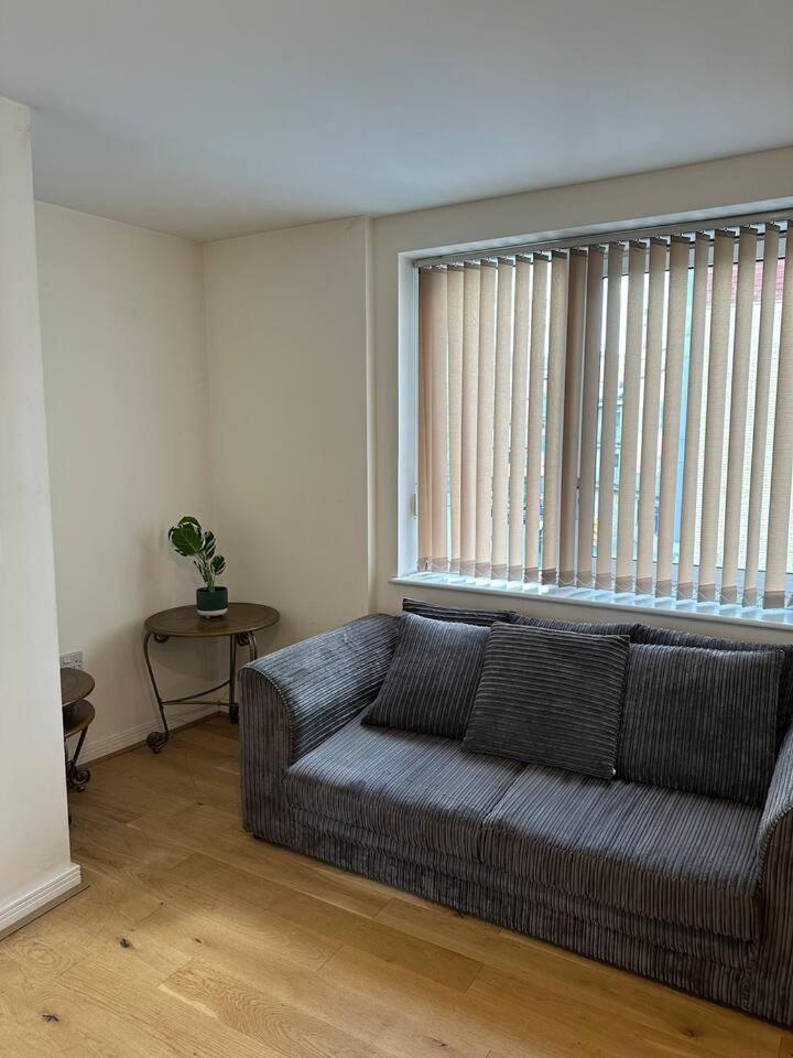 New Build 2 Bedroom With 2 Bath In Londra Esterno foto